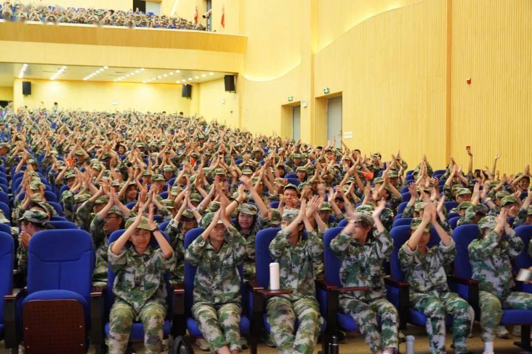 公众对海王牛初乳的形象认知是怎么样的？游戏画面
